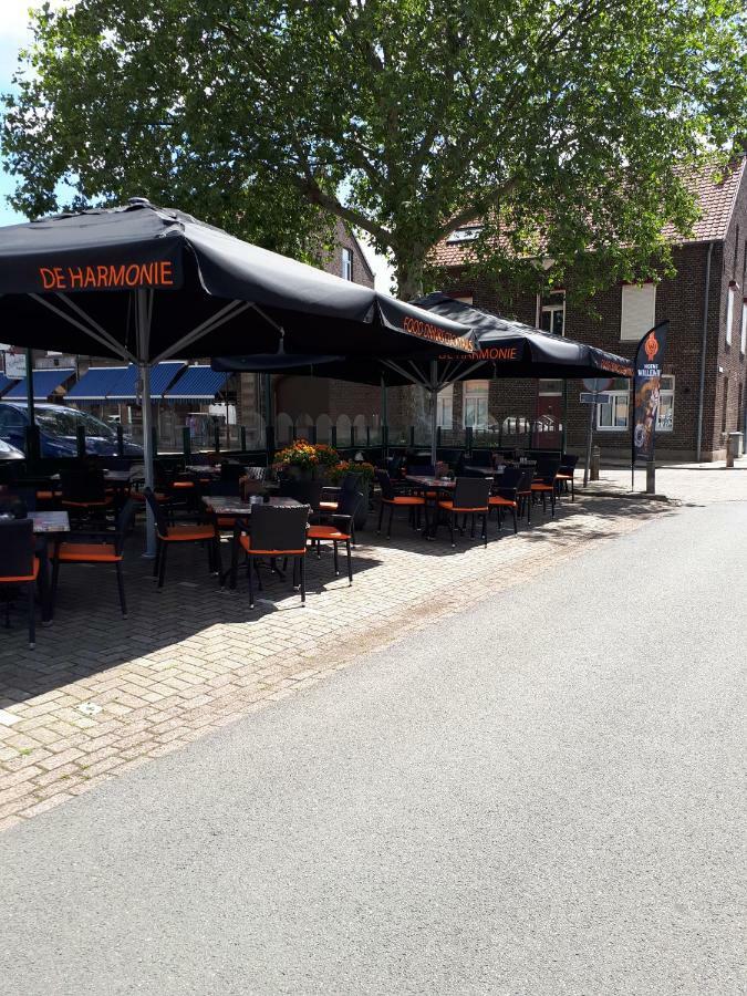 Hotel De Harmonie Linne Exterior foto